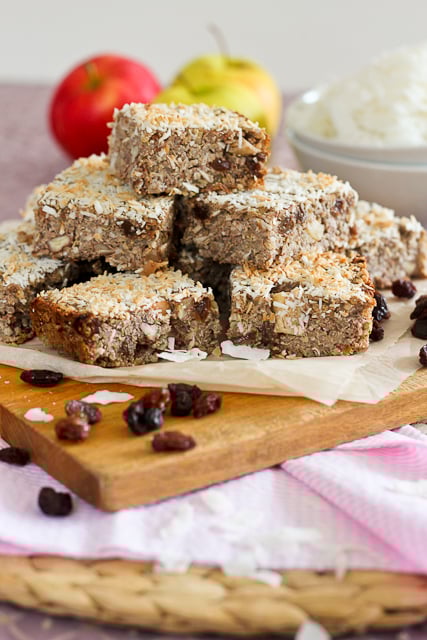 Baked Apple Cinnamon Quinoa Squares