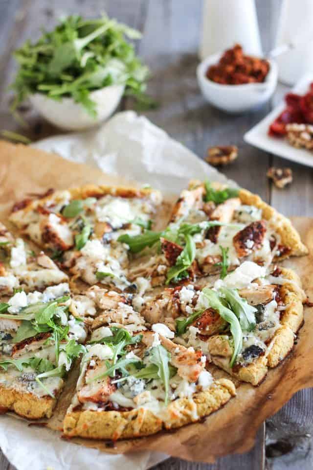 Cauliflower Crust Grilled Chicken and 3 Cheeses Pizza