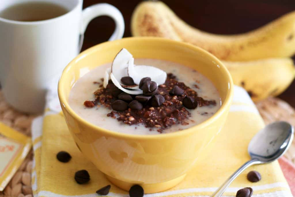 Chocolate and Banana Overnight Oats | thehealthyfoodie.com
