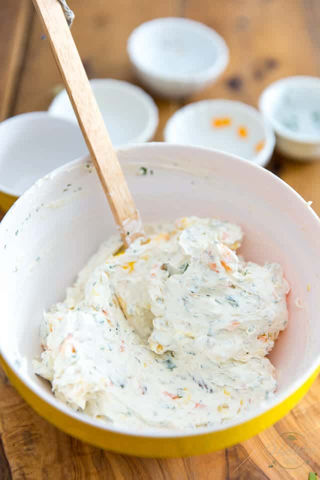Pineapple Cream Cheese Spread by Sonia! The Healthy Foodie | Recipe on thehealthyfoodie.com