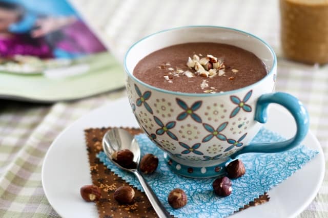 https://thehealthyfoodie.com/wp-content/uploads/2011/10/Chocolate-Hazelnut-Smoothie-3.jpg