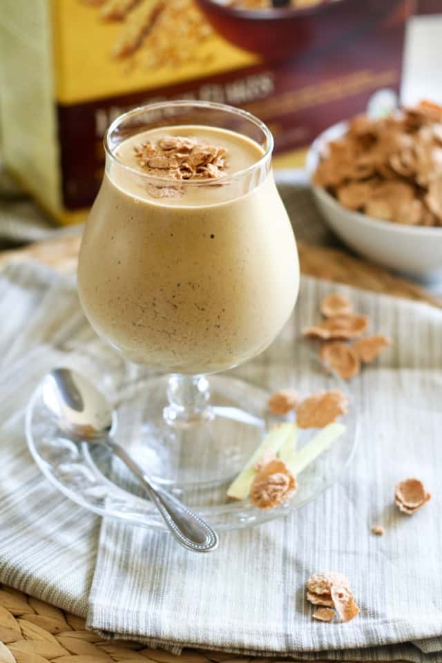 More Power Gingerbread Smoothie | by Sonia! The Healthy Foodie