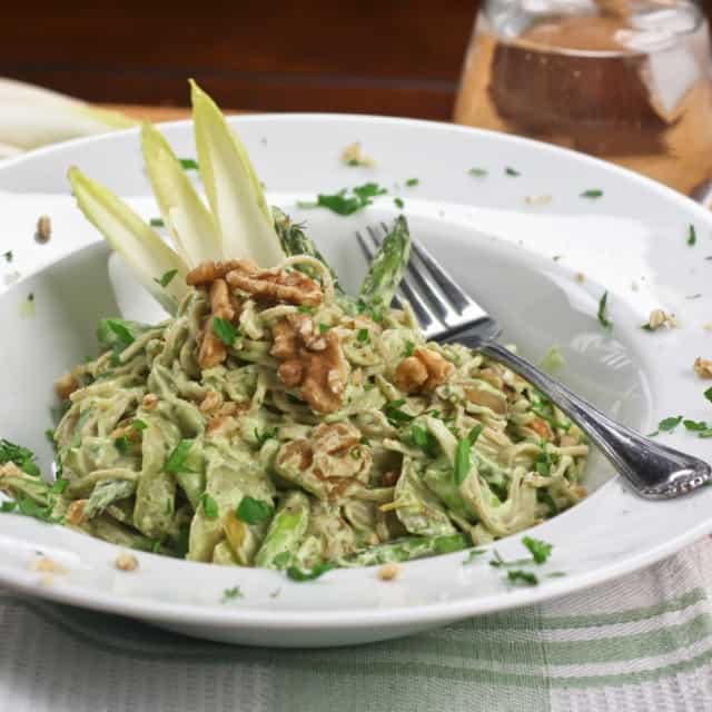  Creamy Avocado Noodles | by Sonia! The Healthy Foodie