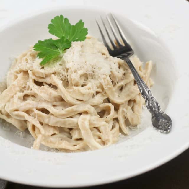 Healthy Fettucine Alfredo | by Sonia! The Healthy Foodie