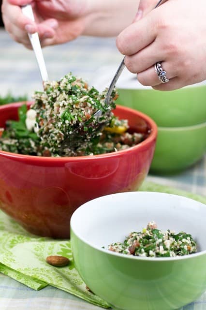 Grain Free Cauliflower Tabouleh | thehealthyfoodie.com