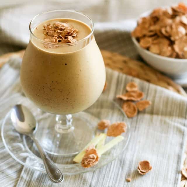 Gingerbread Smoothie | by Sonia! The Healthy Foodie