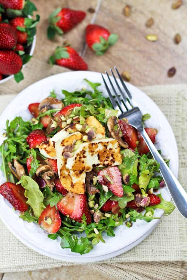 Strawberry Arugula and Grilled Halloumi Salad | by Sonia! The Healthy Foodie