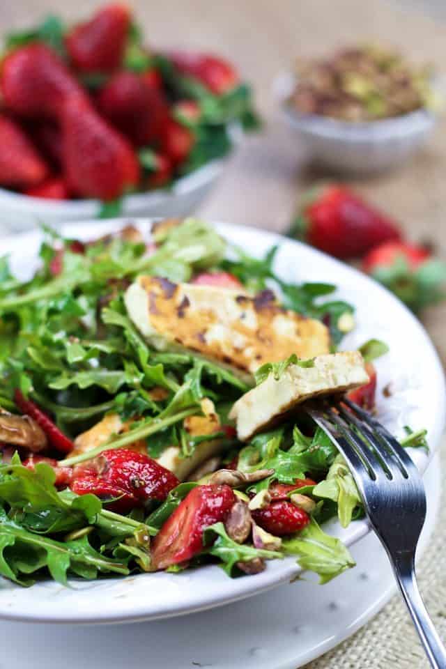 Strawberry Arugula and Grilled Halloumi Salad | by Sonia! The Healthy Foodie