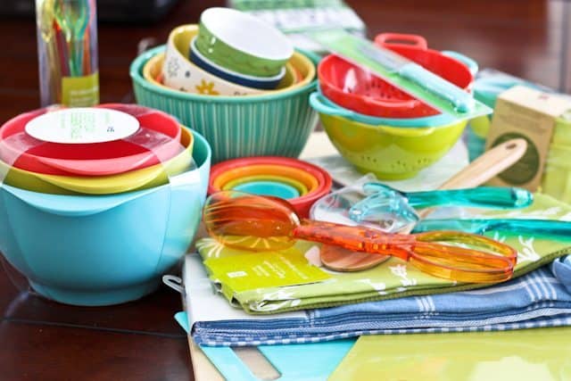 Costco's Colorful Melamine Bowl Set Is A Total Steal