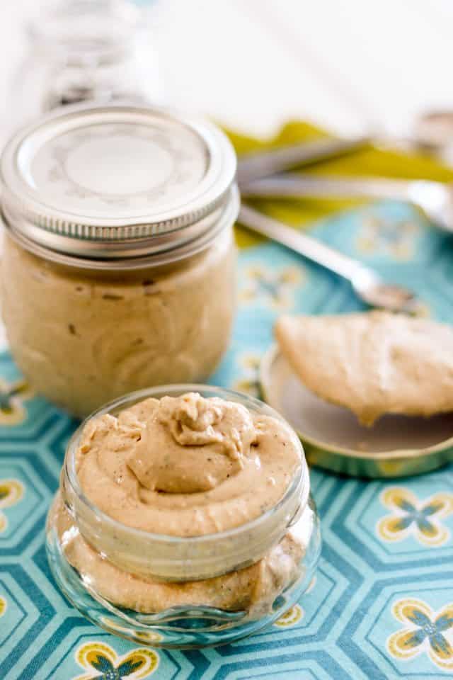 Homemade Cashew Butter | thehealthyfoodie.com