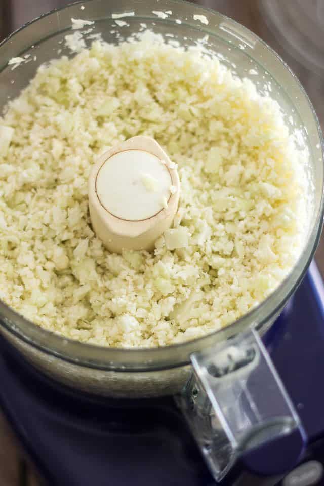 Almond Coconut Cauliflower Rice | www.thehealthyfoodie.com