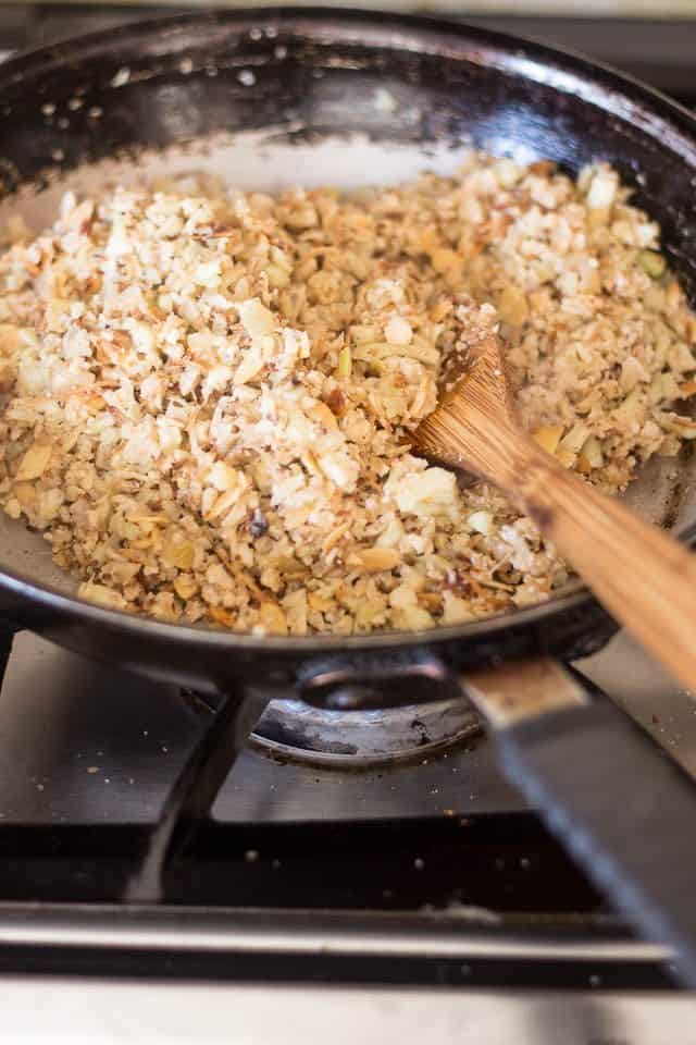 Almond Coconut Cauliflower Rice | www.thehealthyfoodie.com