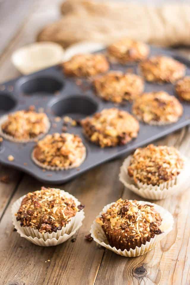 Paleo Banana Walnut Muffins | www.thehealthyfoodie.com