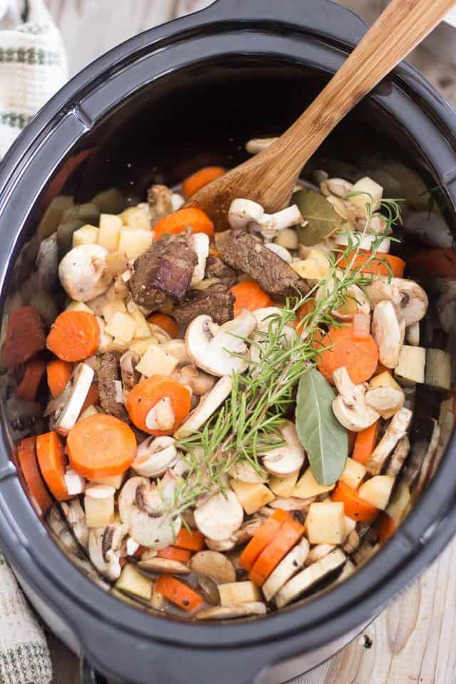 Squeaky Clean Slow Cooker Beef Bourguignon | thehealthyfoodie.com