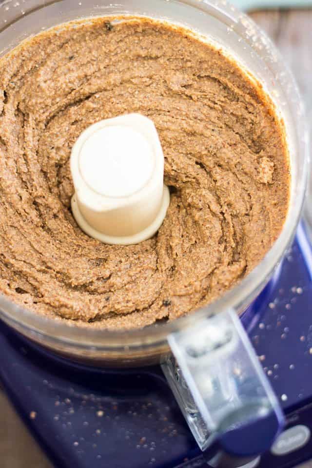 Toasted Almond Hazelnut Butter | www.thehealthyfoodie.com