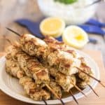 Chicken Souvlakis | thehealthyfoodie.com