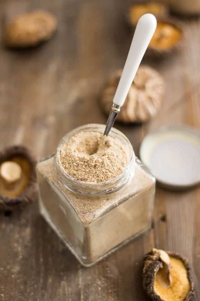 Magic Mushroom Powder | www.thehealthyfoodie.com