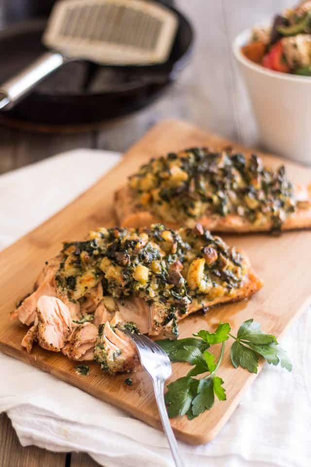 Shrimp and Spinach Stuffed Salmon | thehealthyfoodie.com