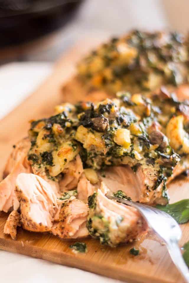 Shrimp and Spinach Stuffed Salmon | thehealthyfoodie.com