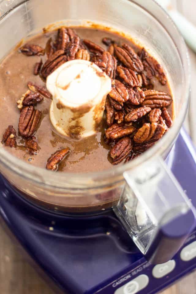 Buttered Pecan Pie in a Jar | thehealthyfoodie.com