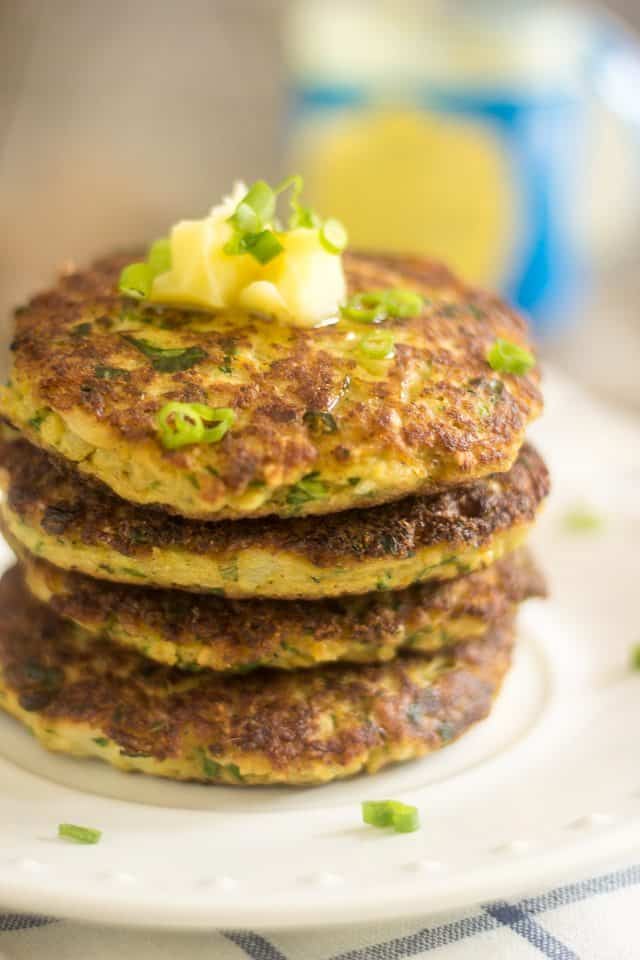 Creamy Cauliflower Fritters | thehealthyfoodie.com