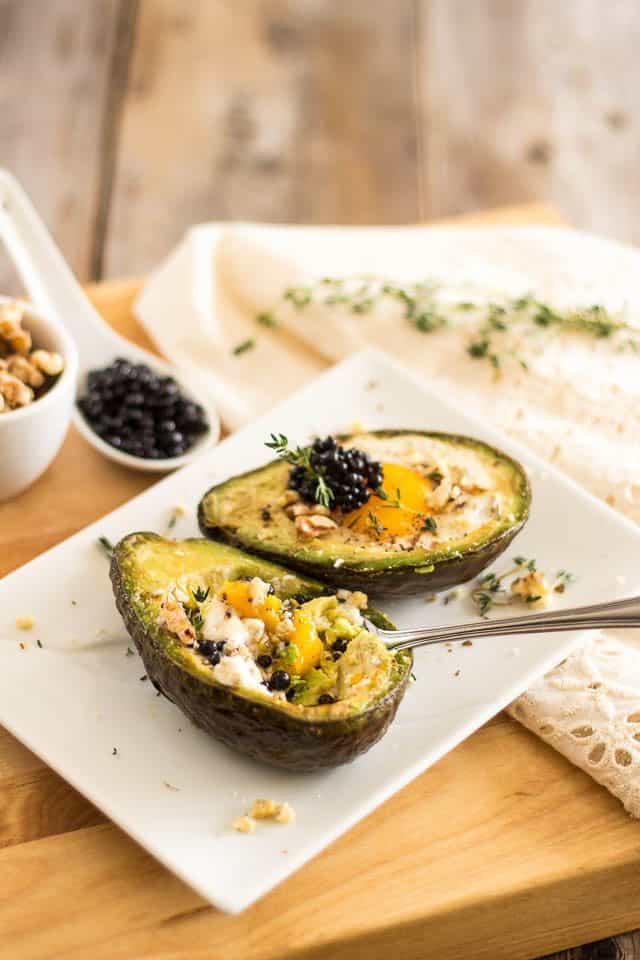 Eggs in Avocado Boat | thehealthyfoodie.com