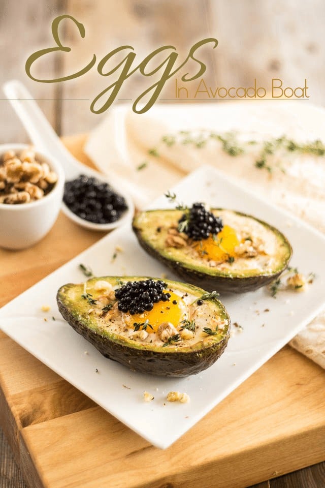 Eggs in Avocado Boat | thehealthyfoodie.com