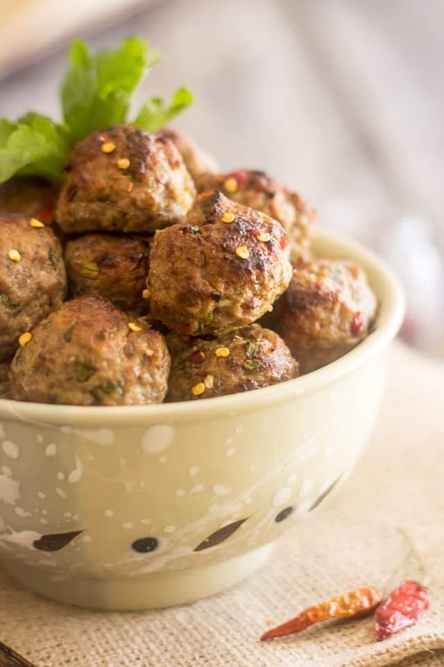 Sweet and Sour Meatballs | thehealthyfoodie.com