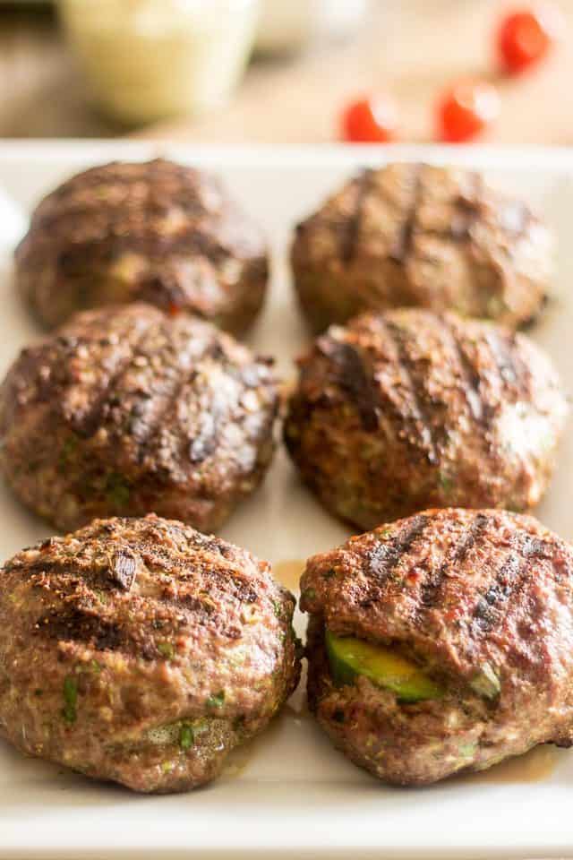 Avocado and Spicy Mayo Stuffed Burger | thehealthyfoodie.com