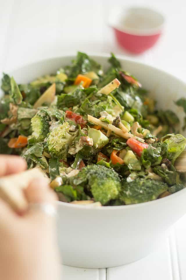 Creamy Broccoli Salad | thehealthyfoodie.com