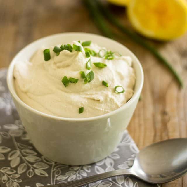 Non-Dairy Cashew Sour Cream