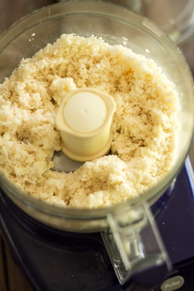 Smooth and Creamy Homemade Coconut Butter | thehealthyfoodie.com