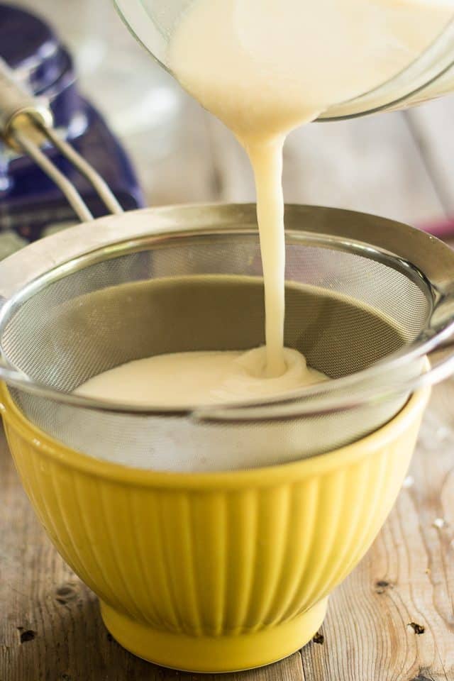 Smooth and Creamy Homemade Coconut Butter | thehealthyfoodie.com