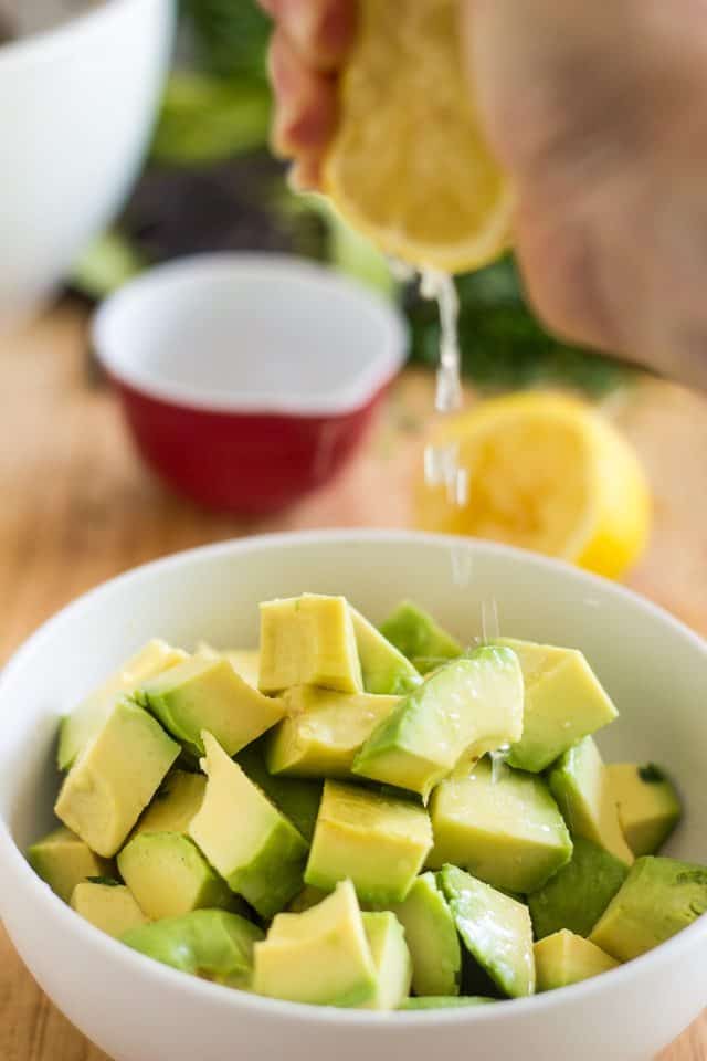 Avocado Cucumber Pistachio Salad | thehealthyfoodie.com