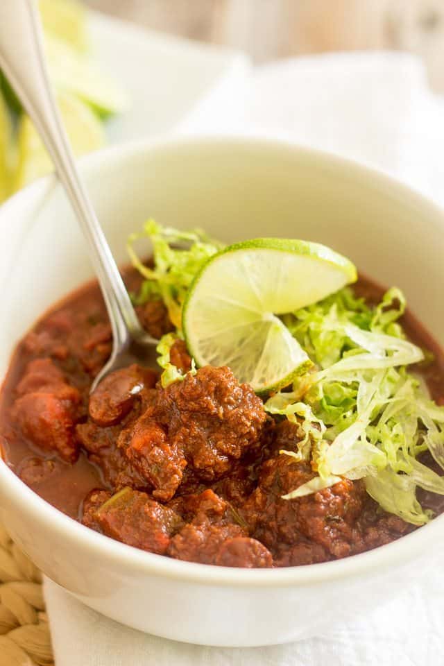 Beanless Chili | thehealthyfoodie.com