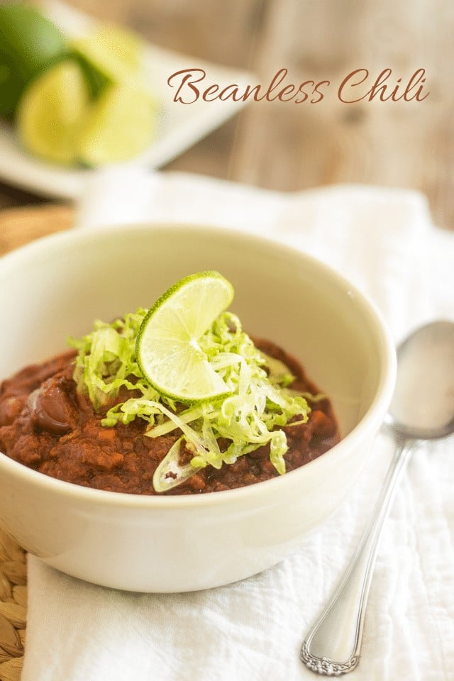 Beanless Chili | thehealthyfoodie.com