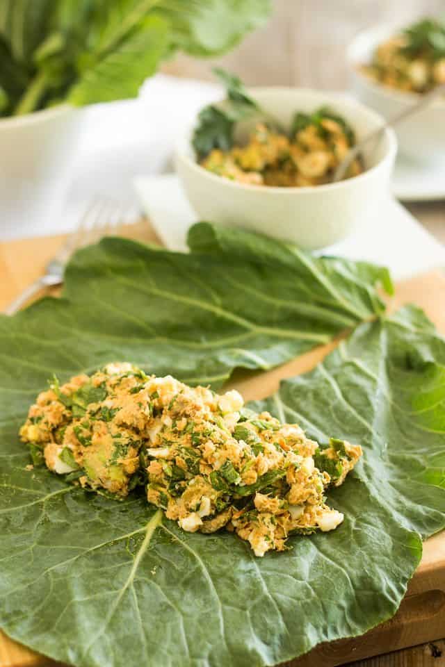 Salmon Avocado Salad | thehealthyfoodie.com