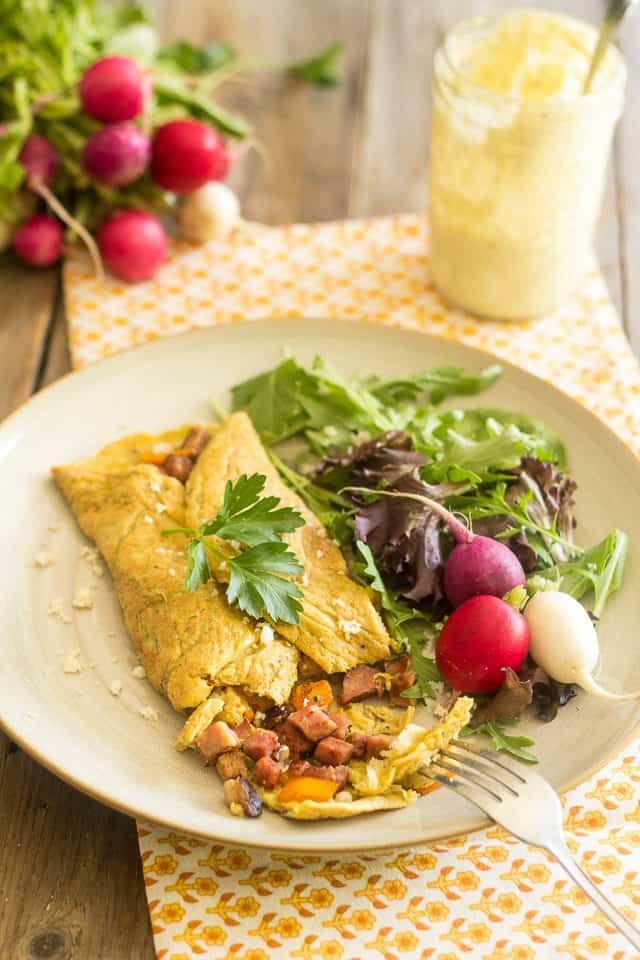 Simple Western Omelette | thehealthyfoodie.com