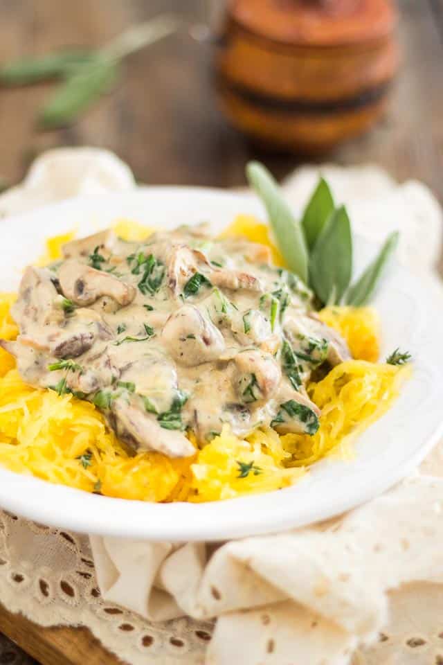 Creamy Mushroom Sauce over Spaghetti Squash | thehealthyfoodie.com