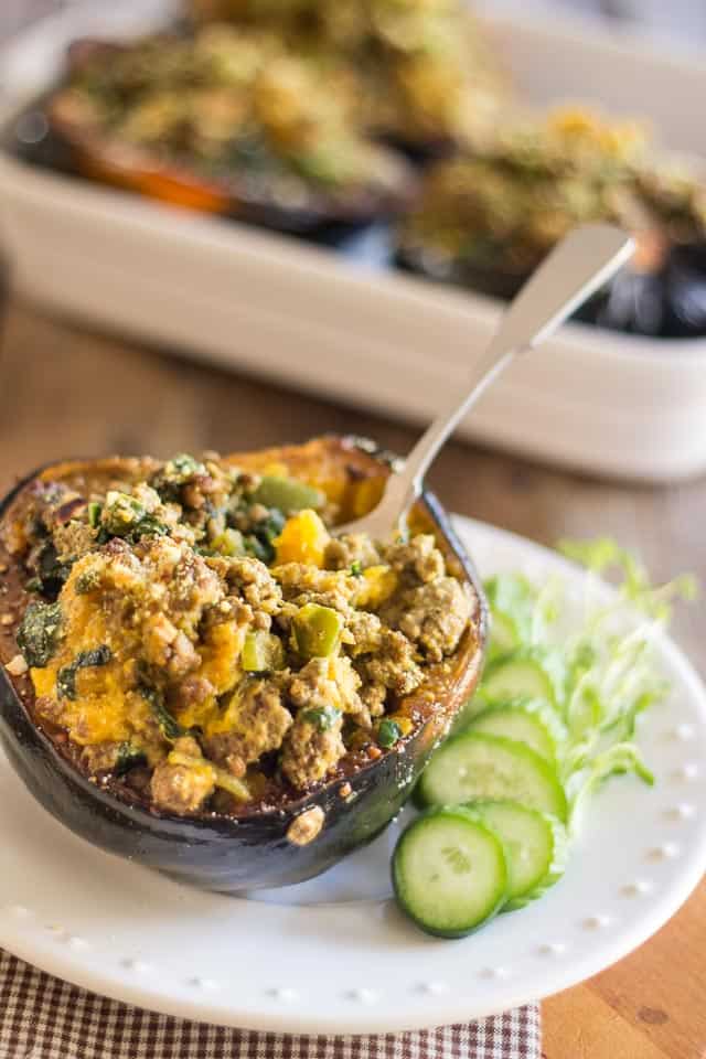 Ground Beef Stuffed Acorn Squash | thehealthyfoodie.com