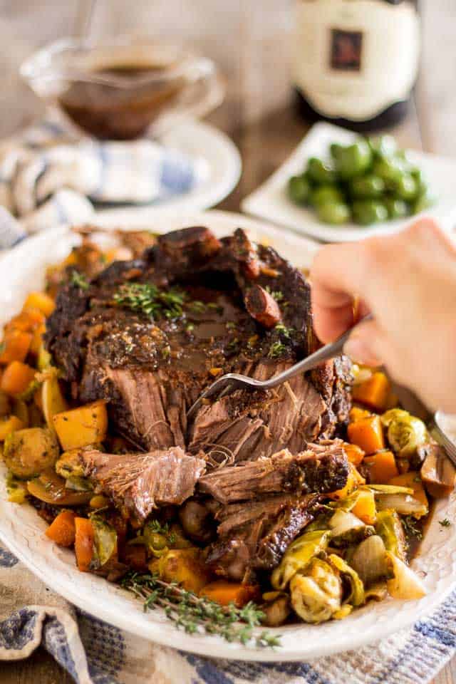 Maple Balsamic Braised Cross Rib Roast | thehealthyfoodie.com