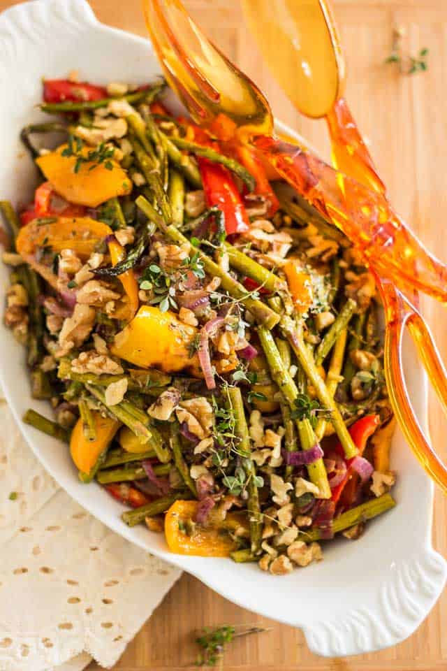 Oven Roasted Asparagus Bell Pepper Salad | thehealthyfoodie.com