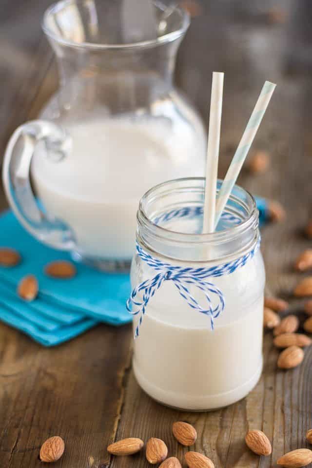 All Natural Homemade Almond Milk | theheatlhyfoodie.com