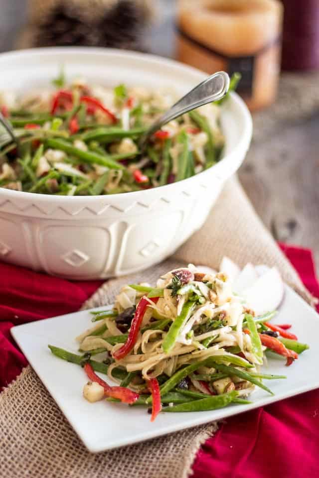 Perfect Christmas Salad | thehealthyfoodie.com