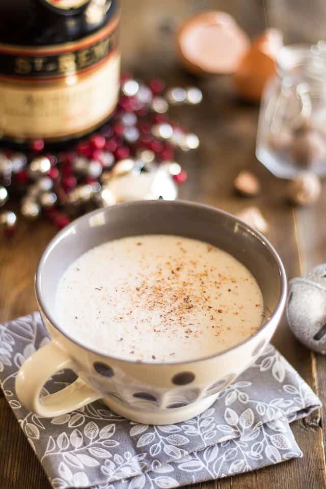 Quick and Easy Dairy Free Eggnog | thehealthyfoodie.com