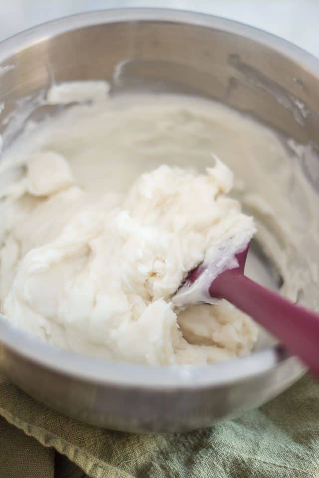 Smooth and Creamy Coconut Butter | thehealthyfoodie.com