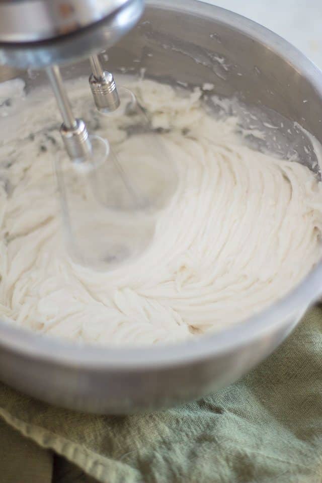 Smooth and Creamy Coconut Butter | thehealthyfoodie.com