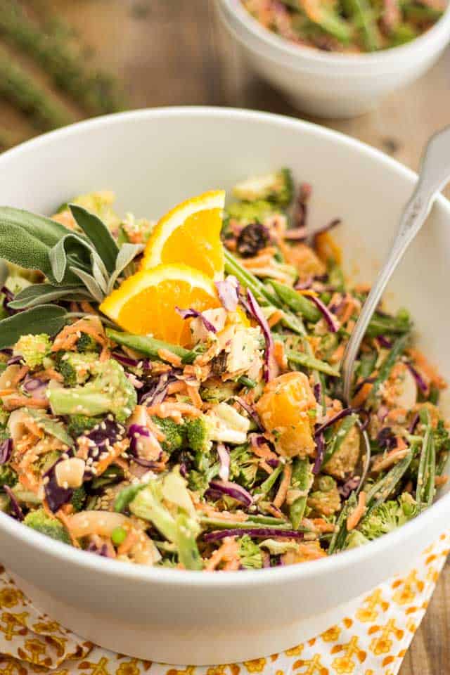 Broccoli Carrot Orange Slaw | thehealthyfoodie.com