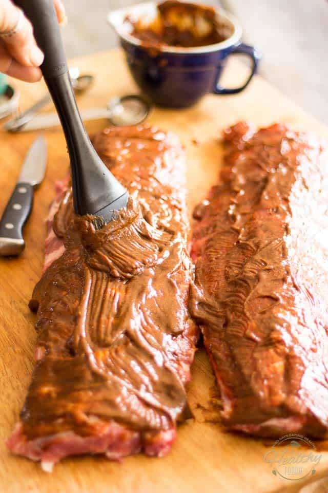 Slow Cooker BBQ Ribs | thehealthyfoodie.com