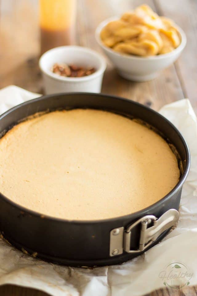 Maple Caramel Apple Cheesecake | thehealthyfoodie.com